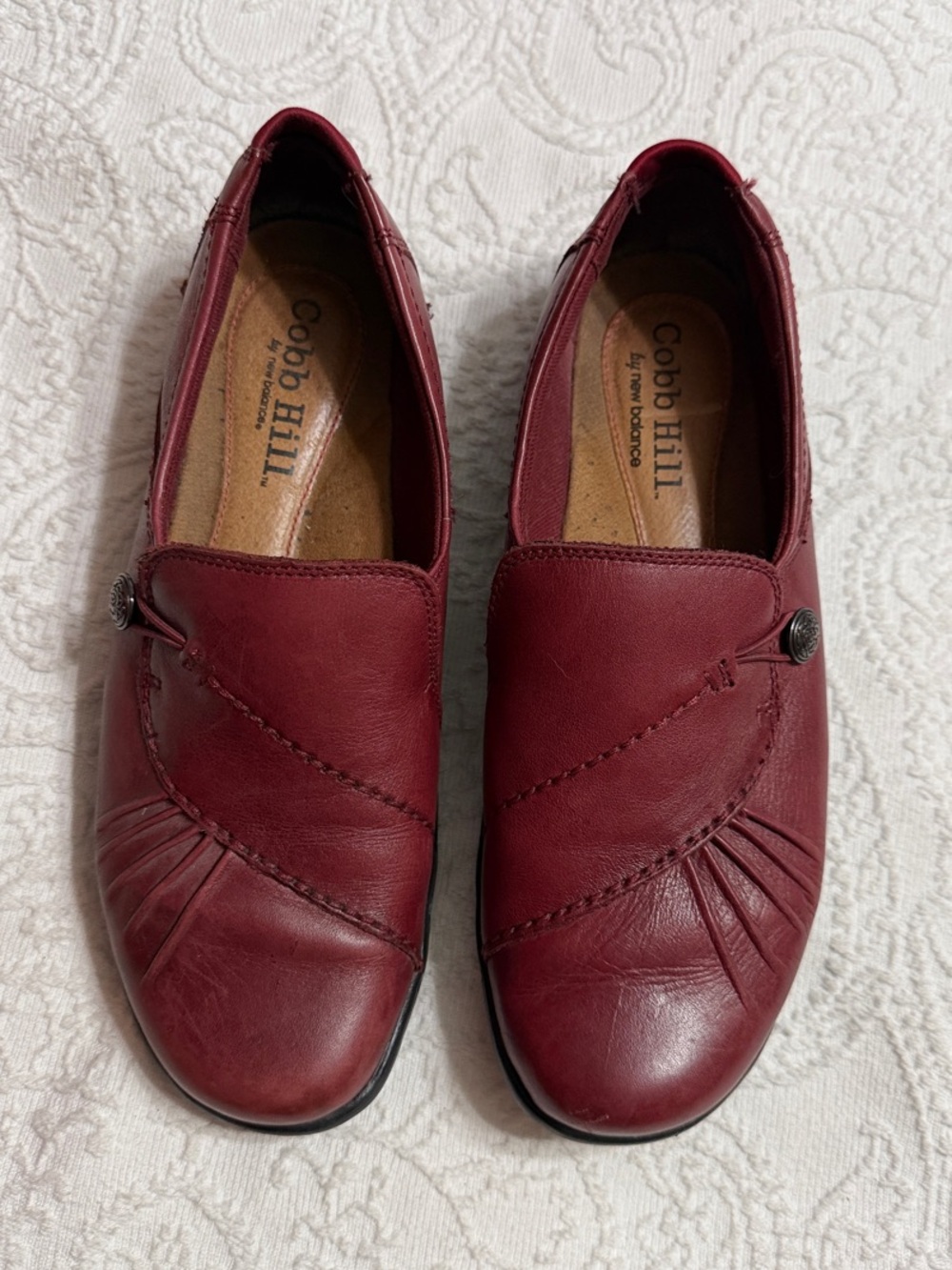Cobb Hill by New Balance Wine Red Slip-On Loafers Size 9M